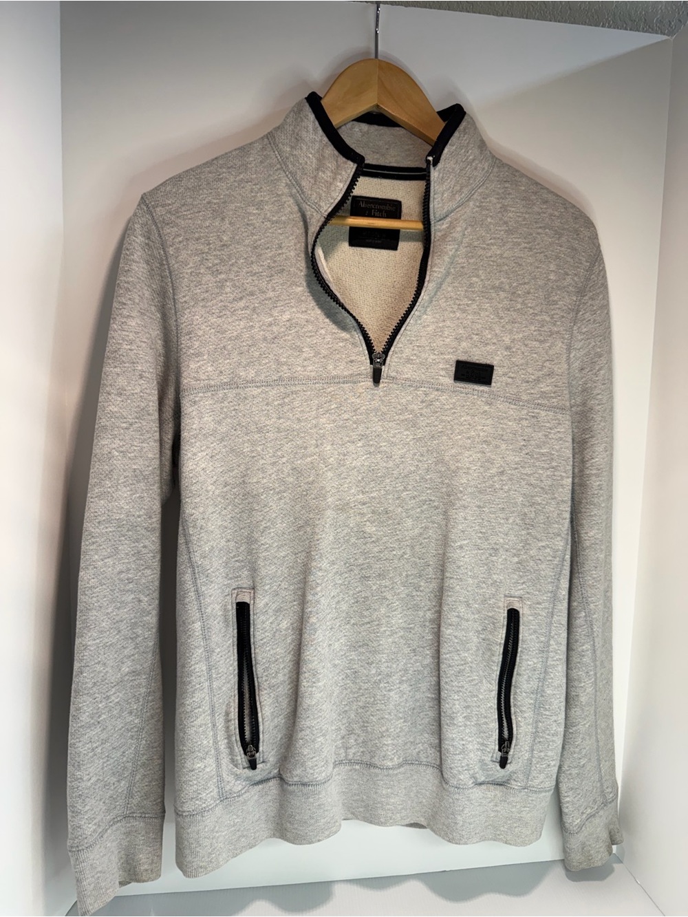 Abercrombie & Fitch Men's Sport Logo Half-Zip Sweatshirt in a heather grey